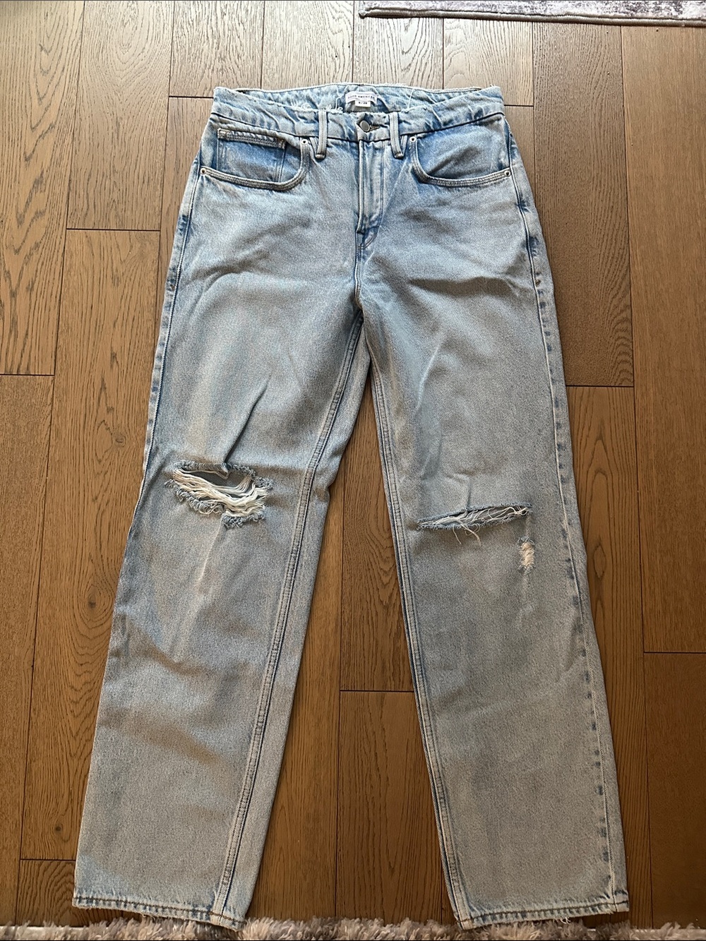 Good American Light Blue Distressed Straight-Leg Women’s Jeans (size 8)